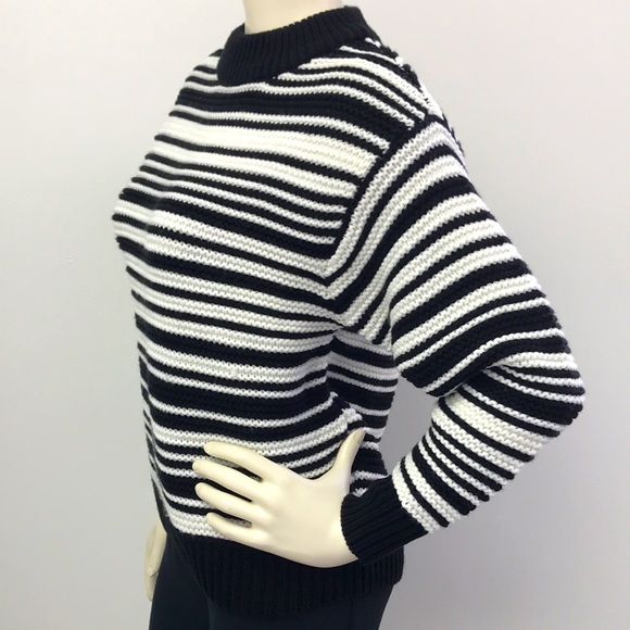 Cozy Knitted Crew Neck Sweater - Picture 3 of 15